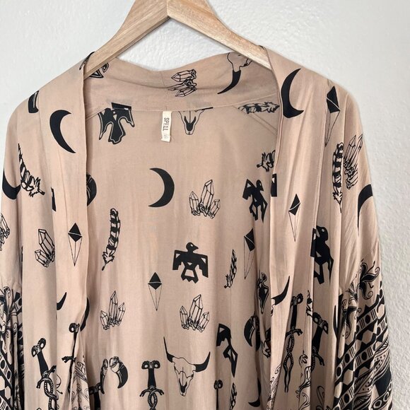 Spell & The Gypsy Beige & Black Thunderbird Totem Patterned Kimono Cardigan - Picture 4 of 12